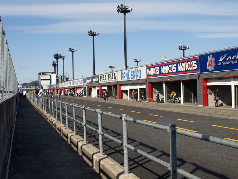 P1046687